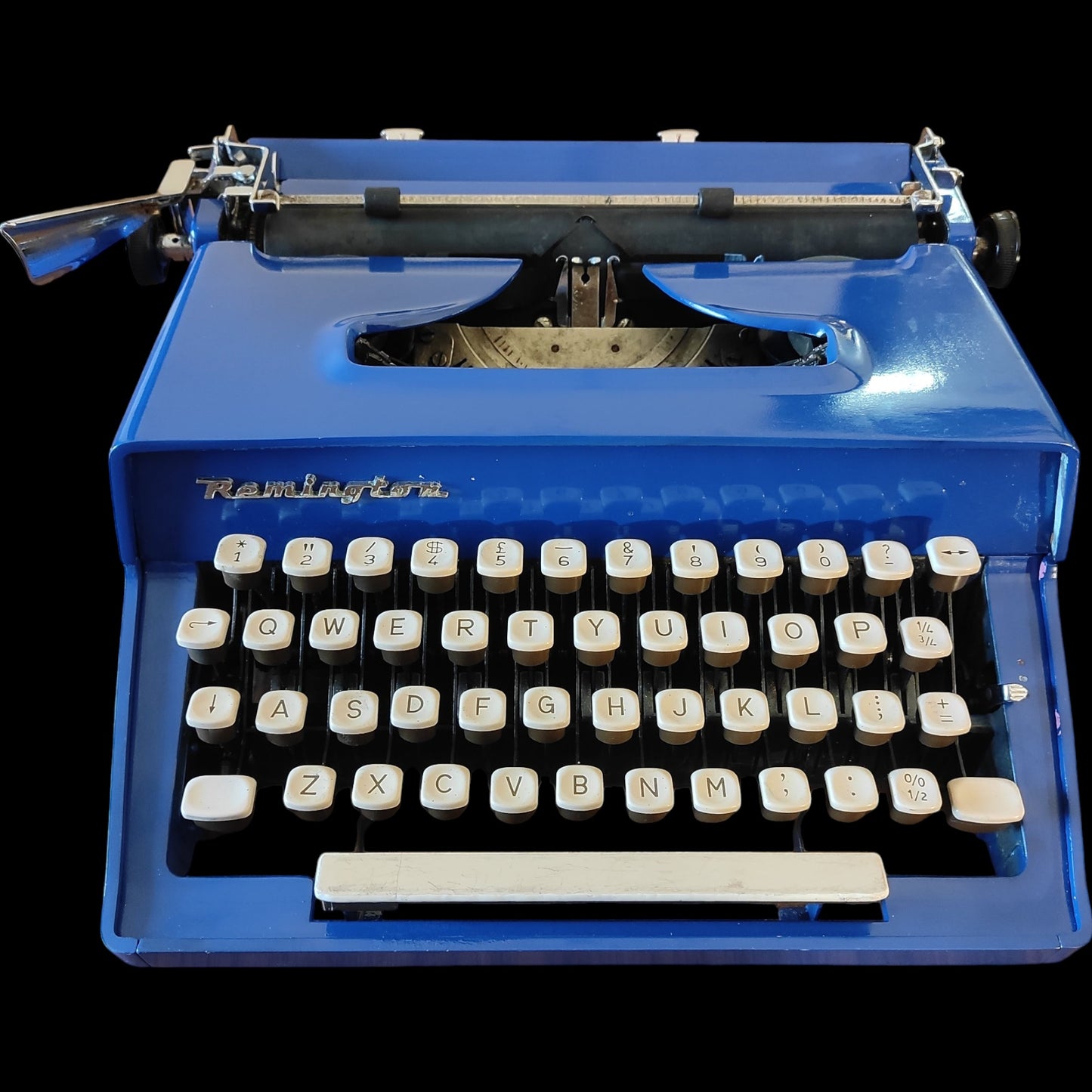 Image of Remington Monarch Typewriter. Available from universaltypewritercompany.in