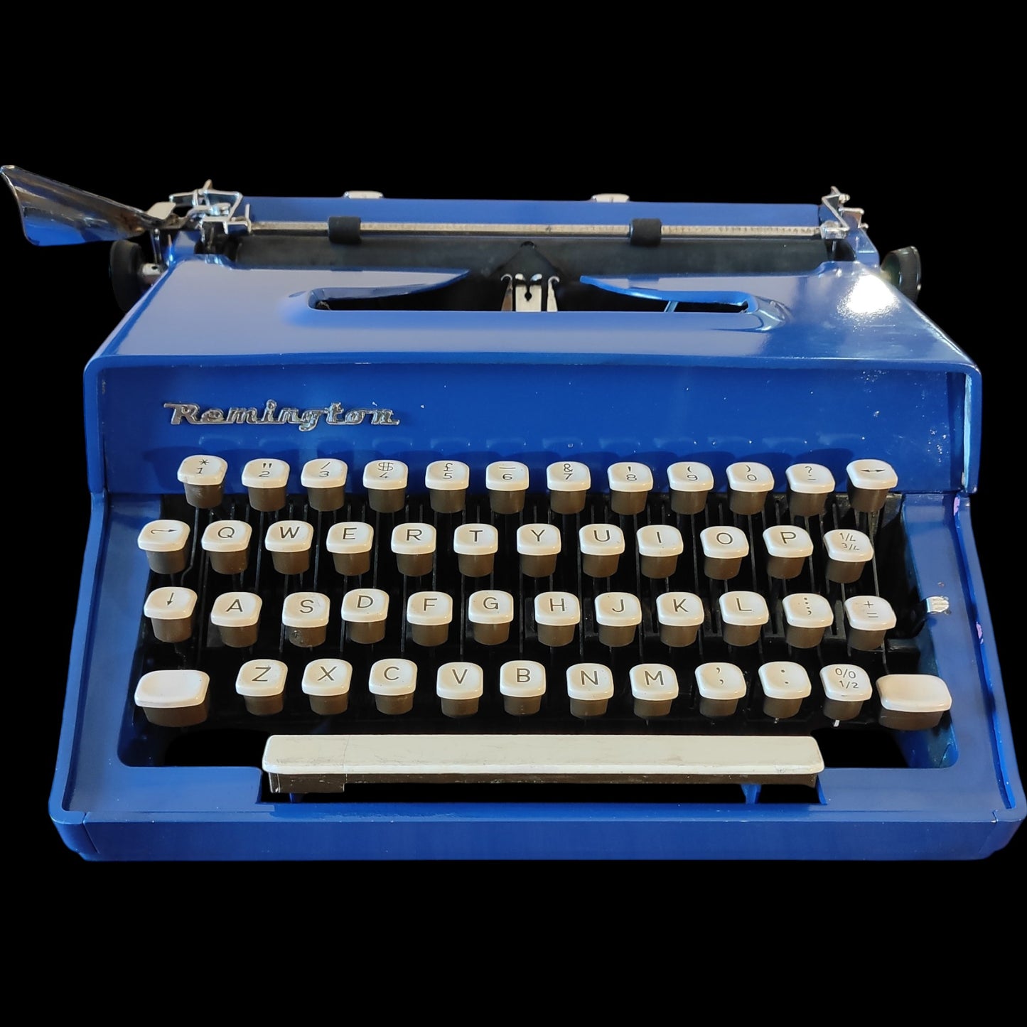 Image of Remington Monarch Typewriter. Available from universaltypewritercompany.in