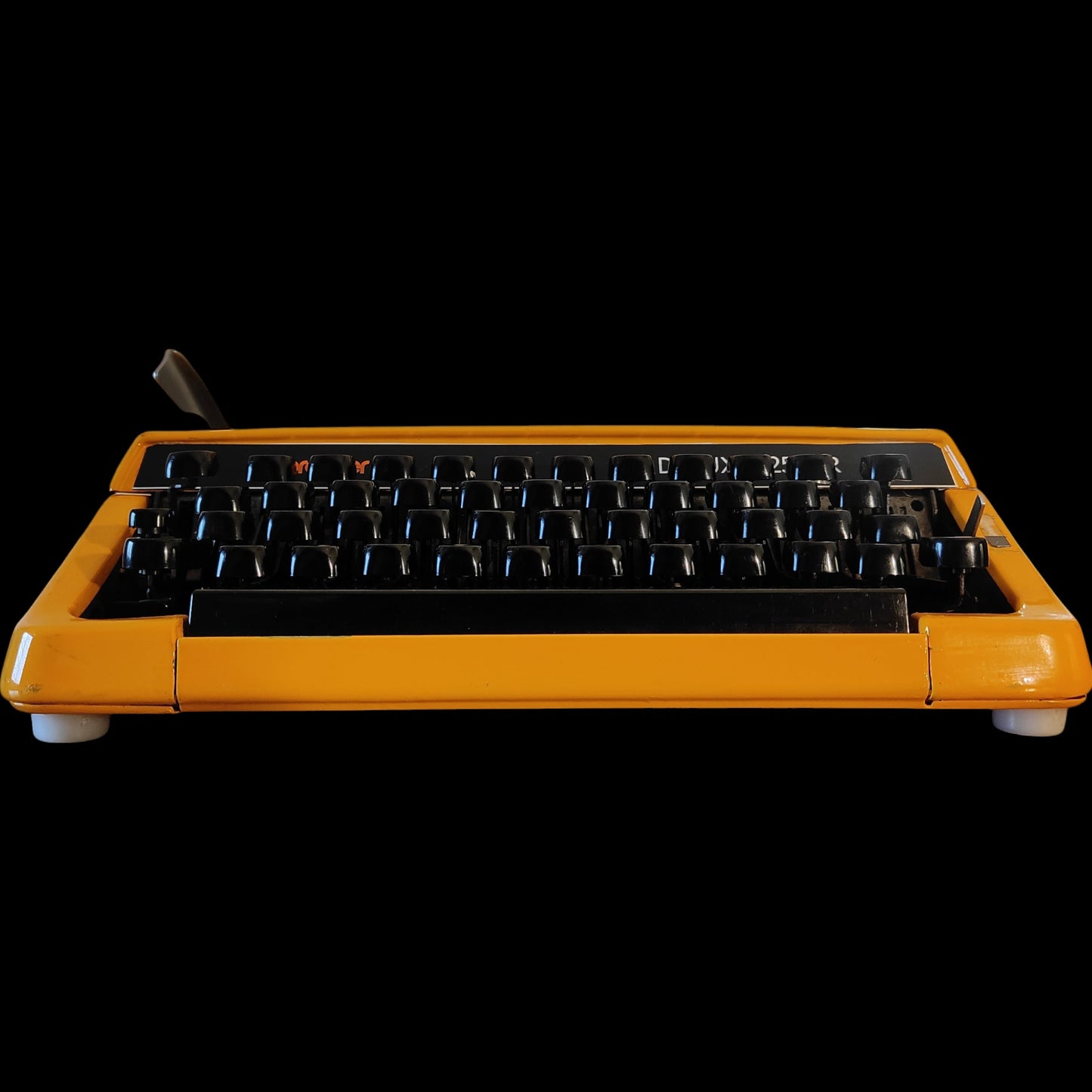 Image of Brother Deluxe 250TR Typewriter. Available from universaltypewritercompany.in