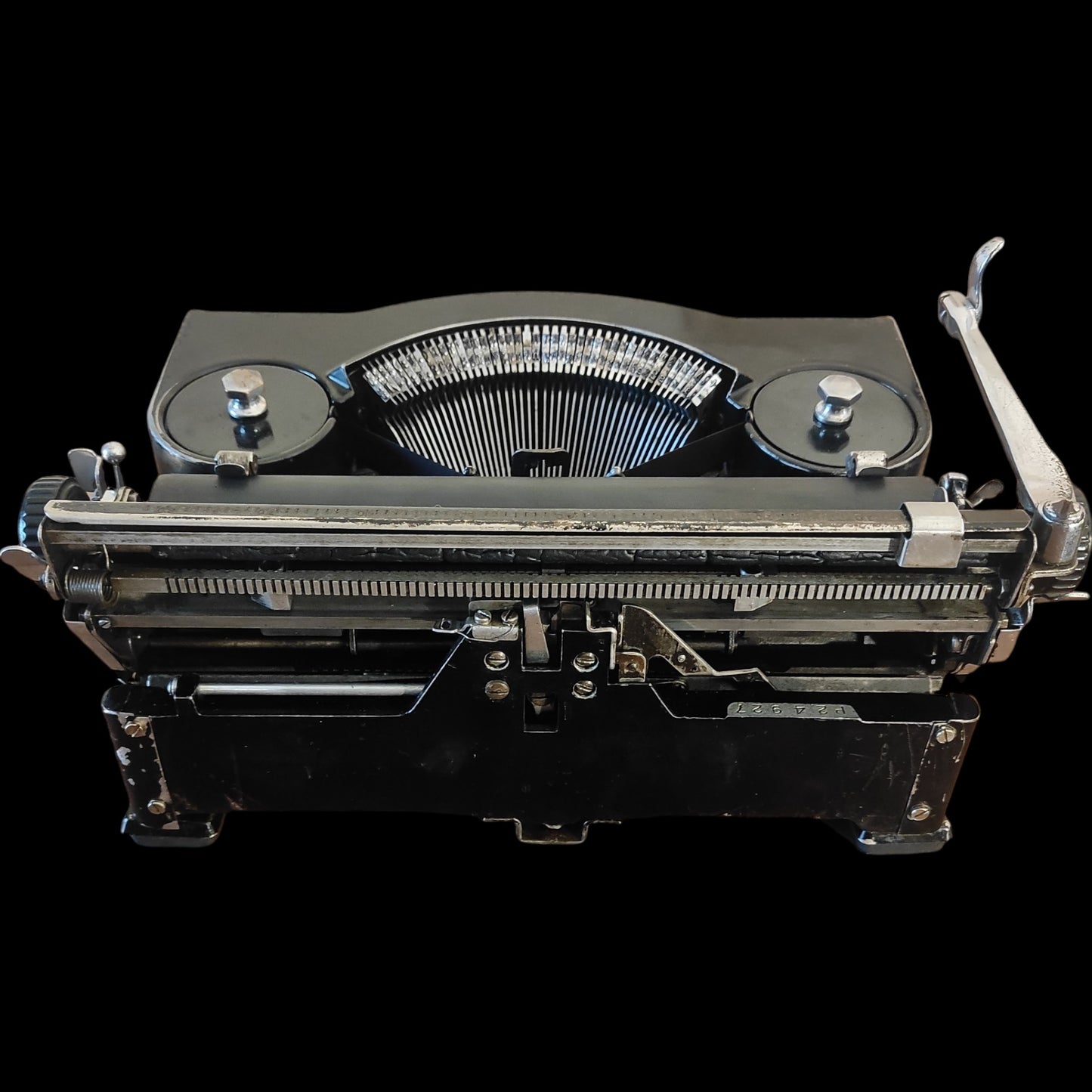Image of Remington Noiseless Typewriter. Available from universaltypewritercompany.in