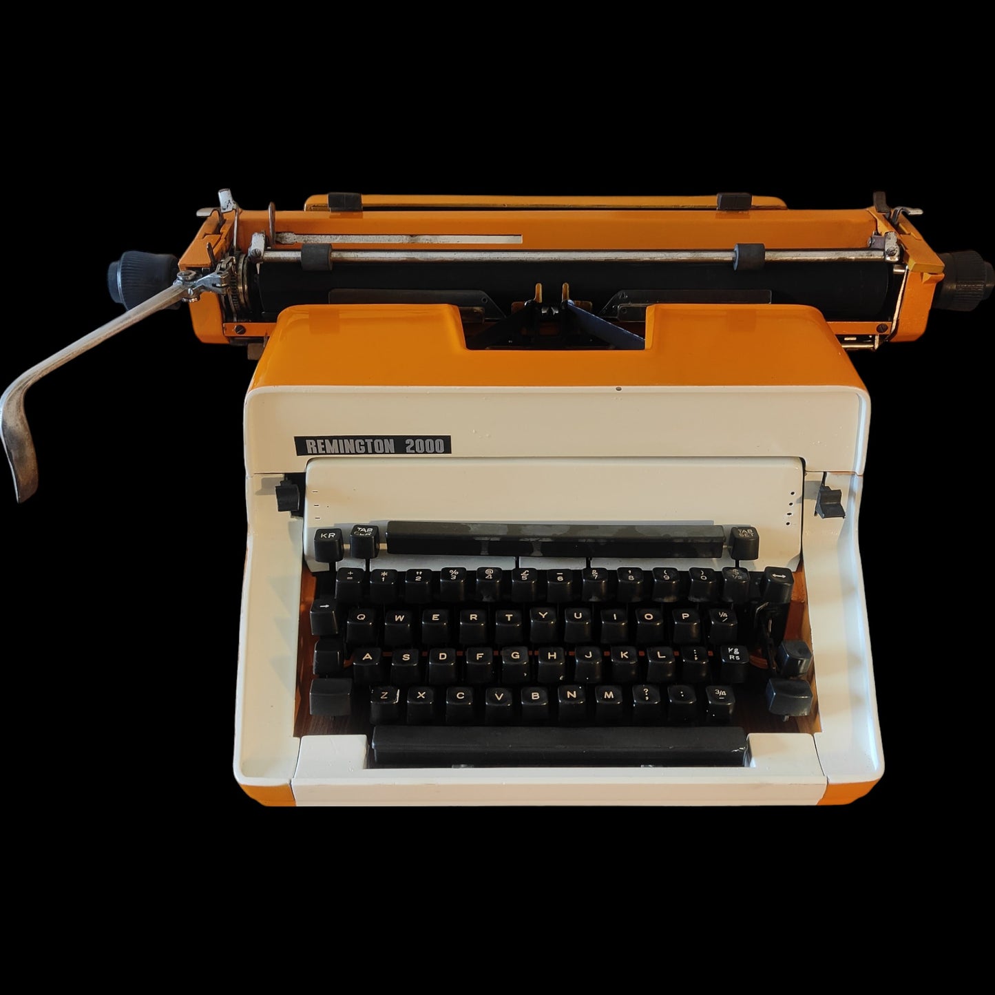 Image of Remington 2000 Typewriter. Available from universaltypewritercompany.in