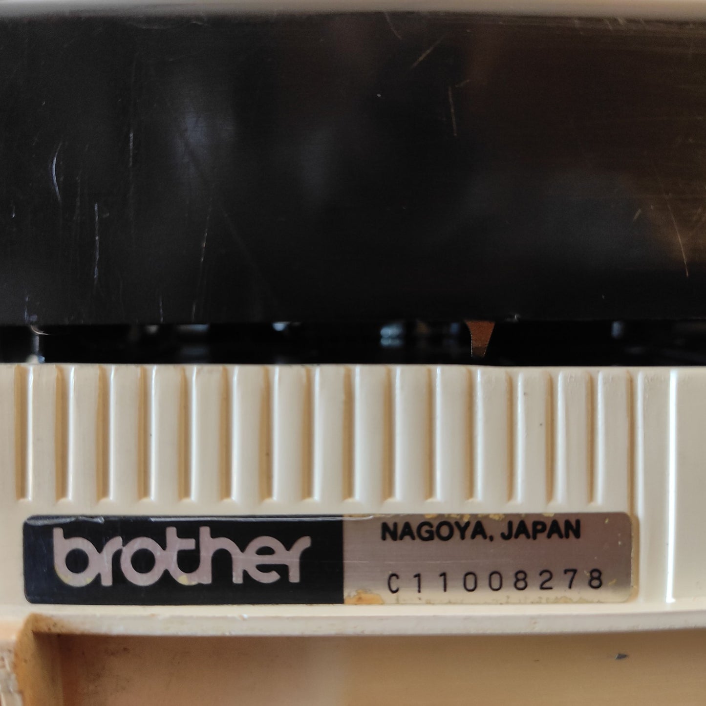 Image of Brother Deluxe 750TR Typewriter. Available from universaltypewritercompany.in