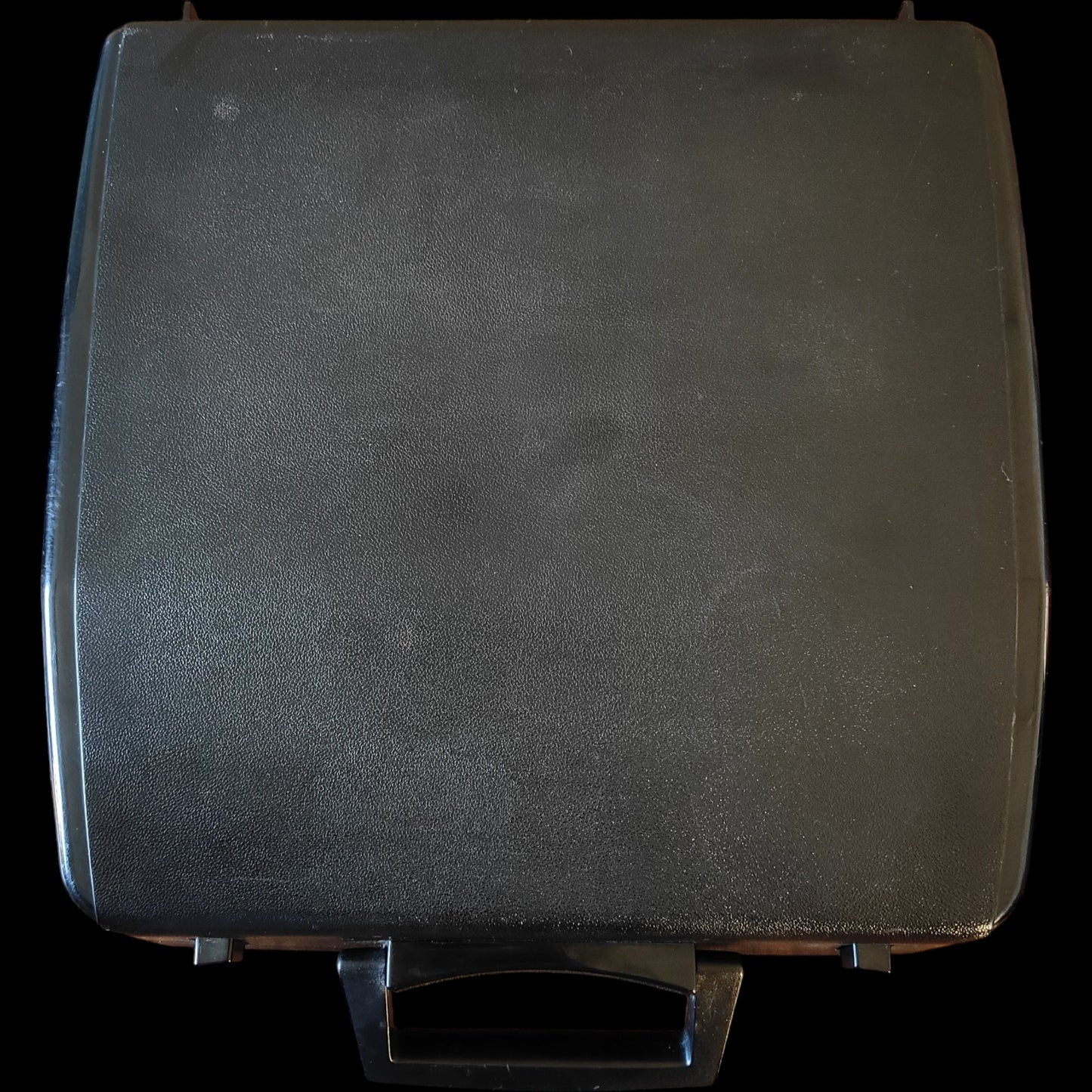 Image of Brother Deluxe 220 Typewriter. Available from universaltypewritercompany.in