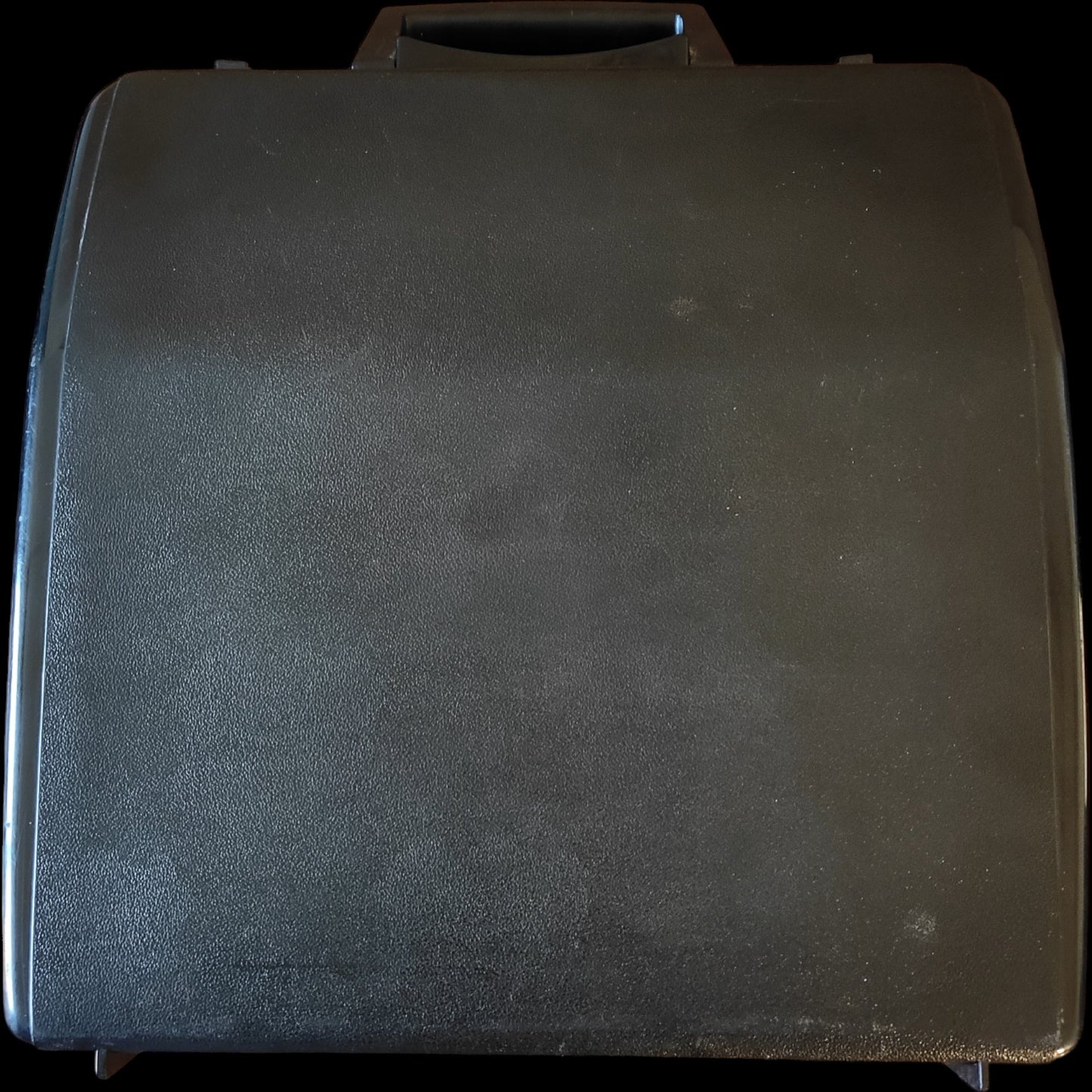 Image of Brother Deluxe 220 Typewriter. Available from universaltypewritercompany.in