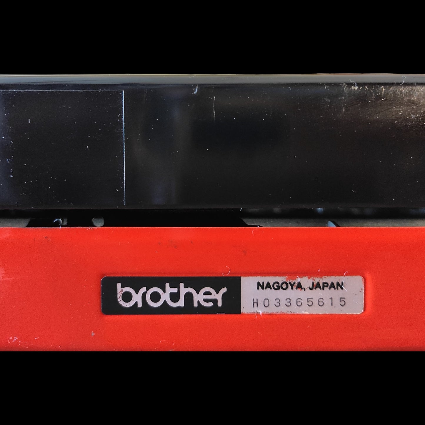 Image of Brother Deluxe 220 Typewriter. Available from universaltypewritercompany.in