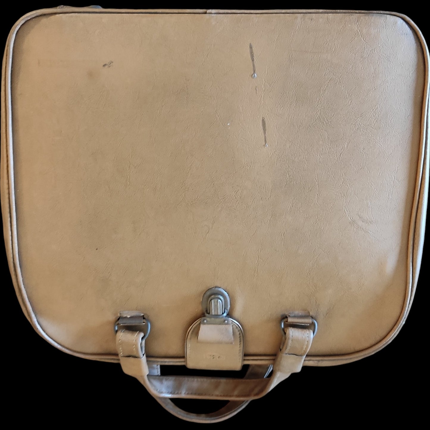 Image of Royal Royalite Typewriter. Available from universaltypewritercompany.in