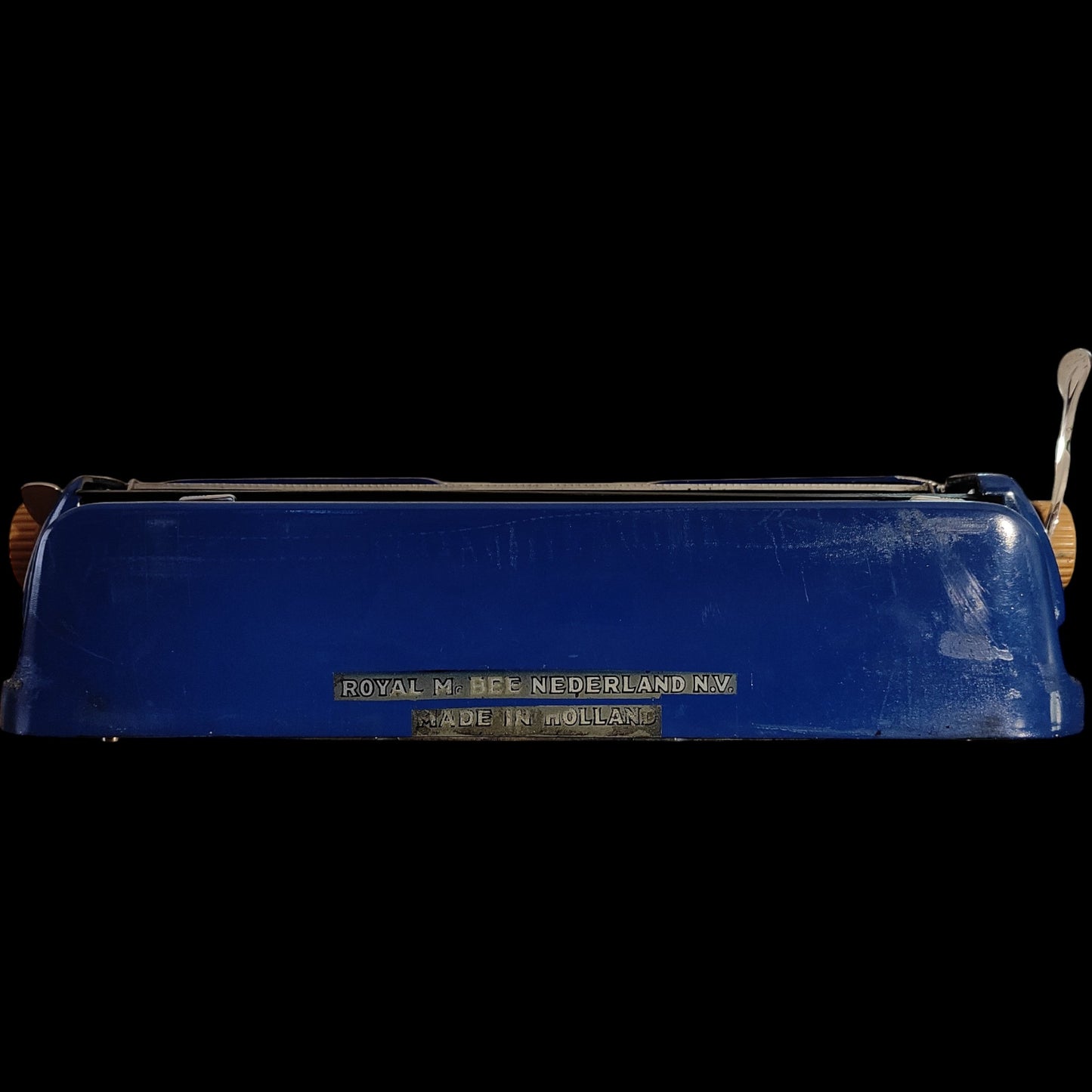 Image of Royal Royalite Typewriter. Available from universaltypewritercompany.in