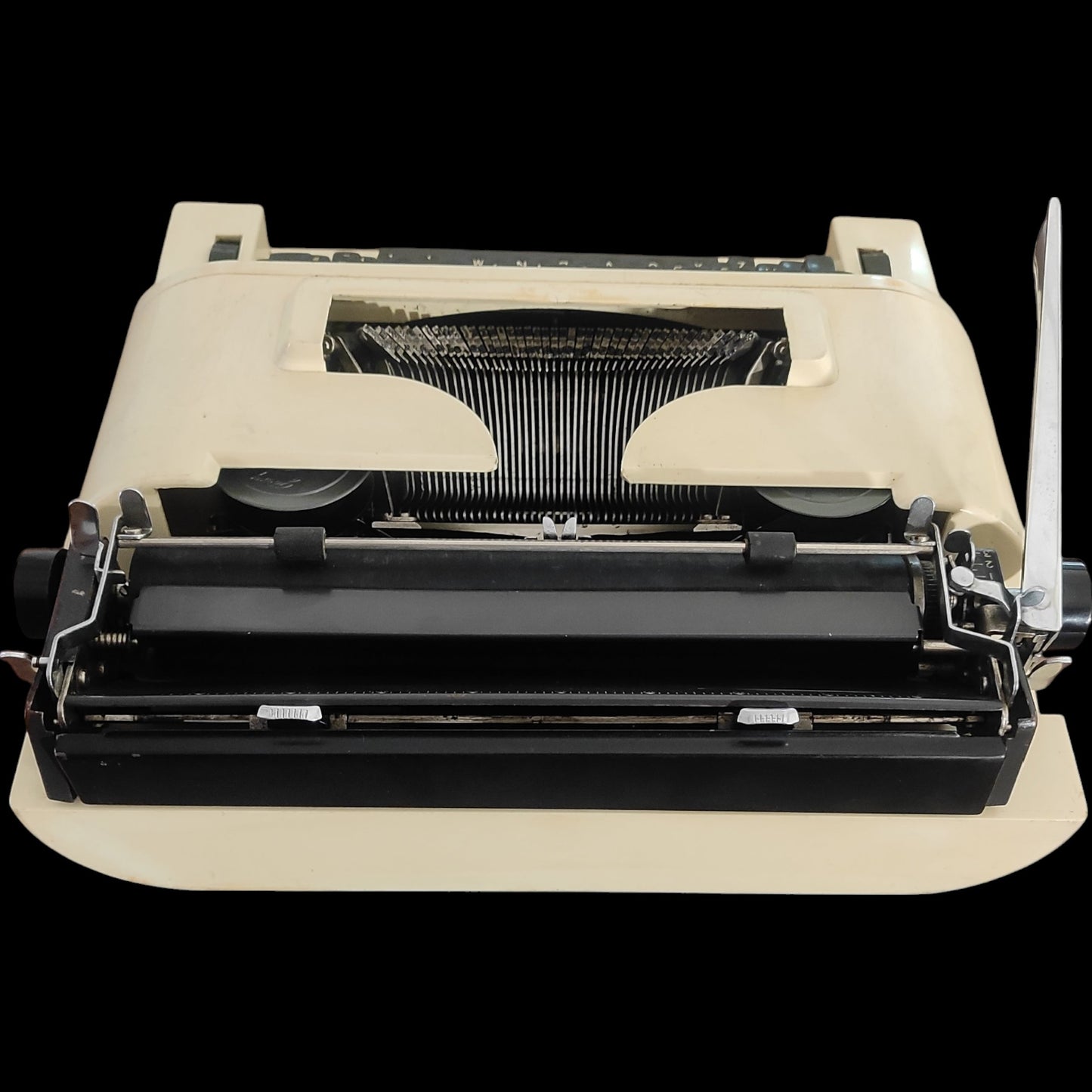 Image of Remington 20 Sperry Rand Typewriter. Available from universaltypewritercompany.in