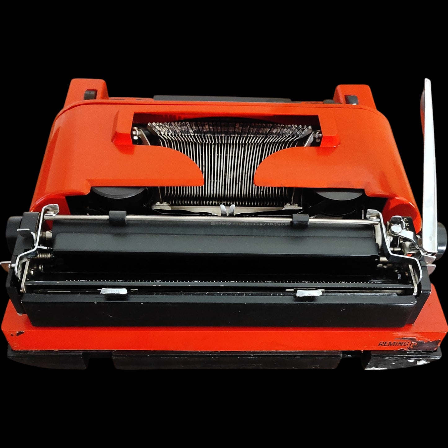 Image of Remington Travel-Riter Typewriter. Available from universaltypewritercompany.in