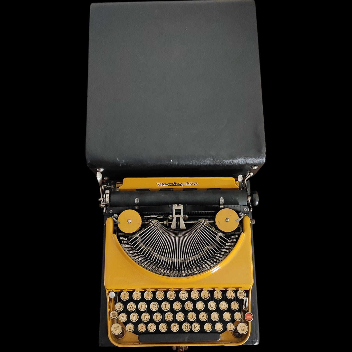 Image of Remington 4 Model Typewriter. Available from universaltypewritercompany.in