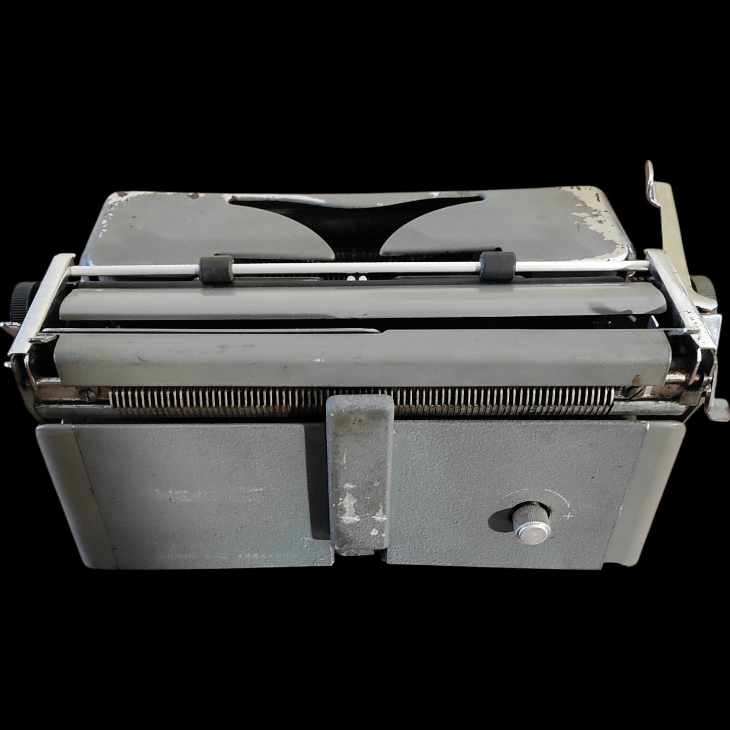 Image of Hermes 2000 Typewriter. Available from universaltypewritercompany.in