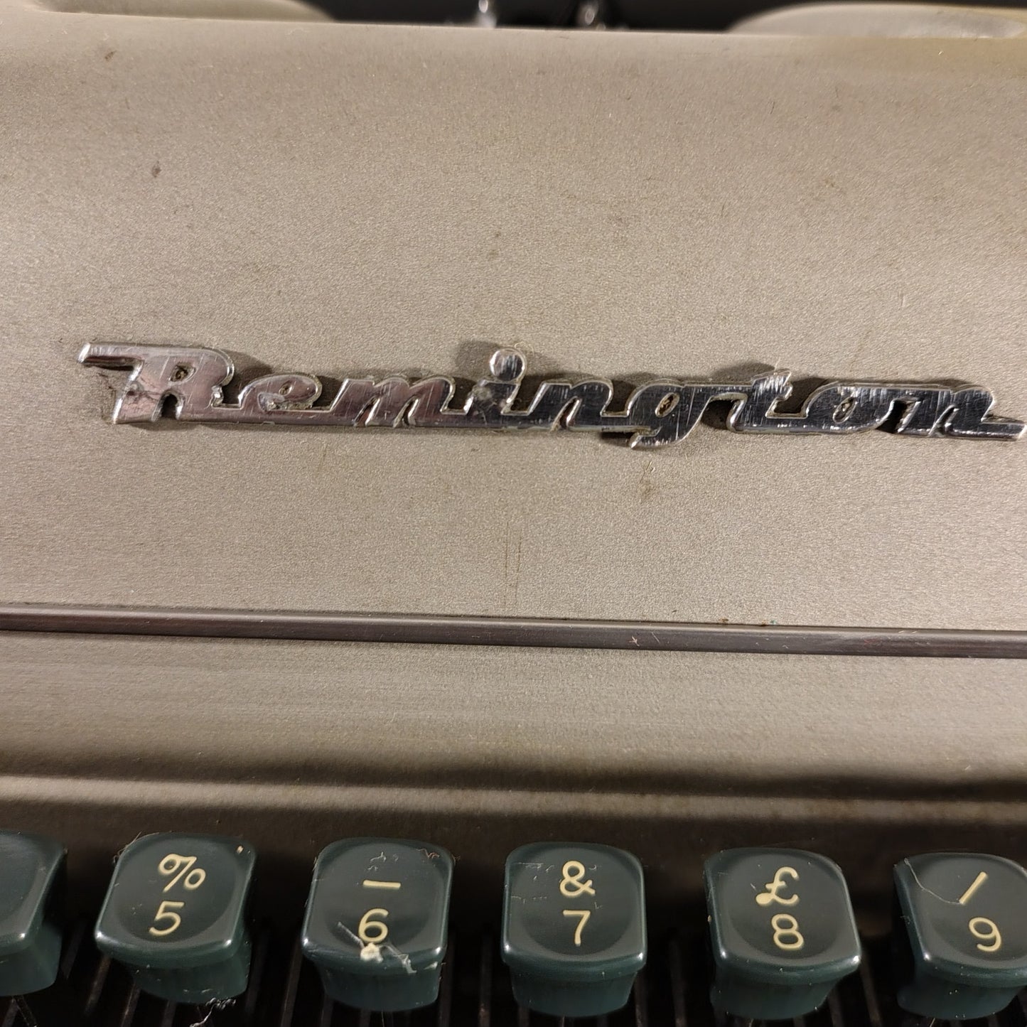 Image of Remington Personal Portable Typewriter. Available from universaltypewritercompany.in