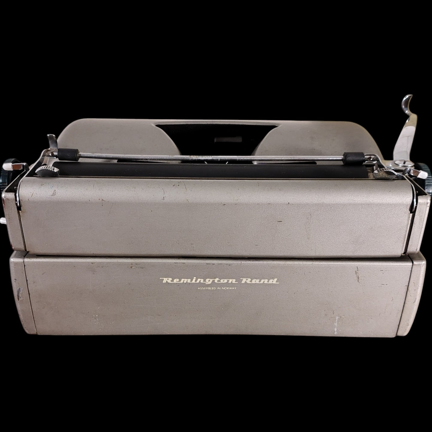 Image of Remington Personal Portable Typewriter. Available from universaltypewritercompany.in