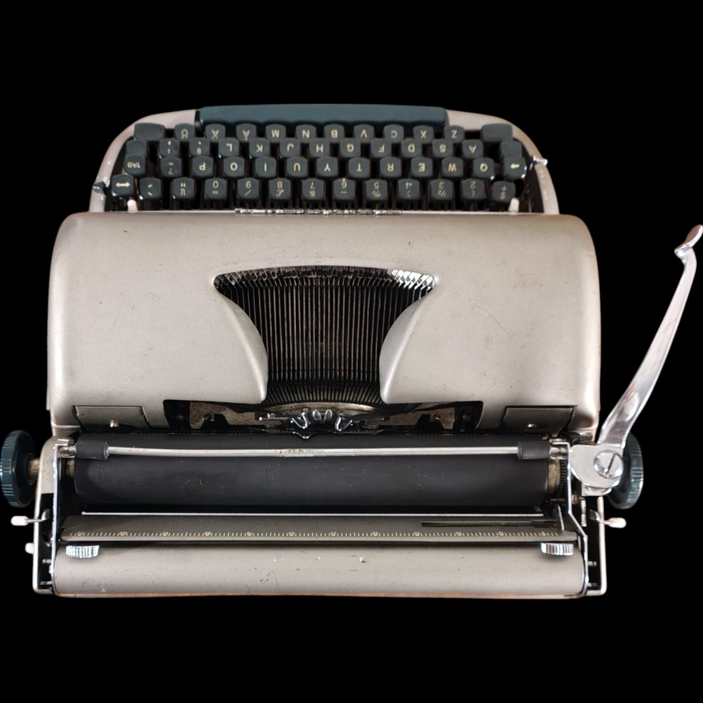 Image of Remington Personal Portable Typewriter. Available from universaltypewritercompany.in
