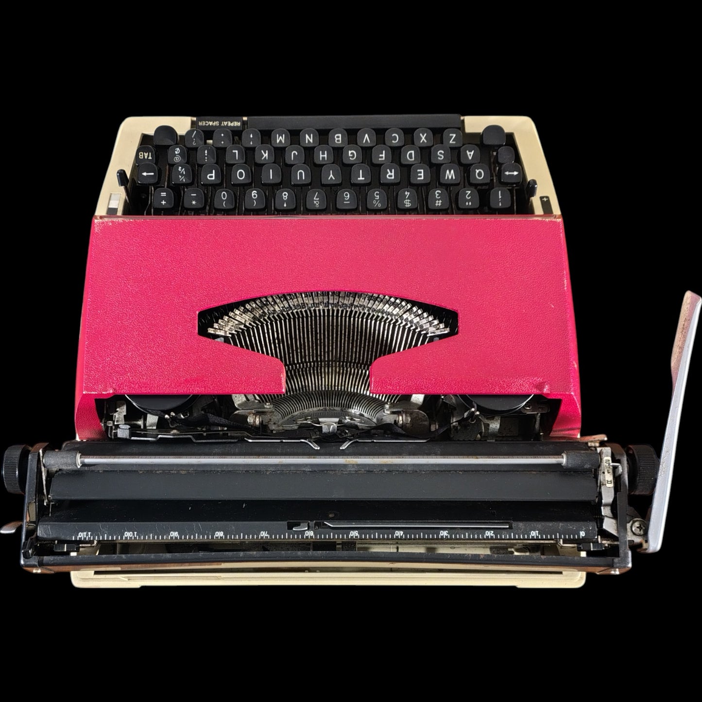 Image of Sears Portable Typewriter. Available from universaltypewritercompany.in