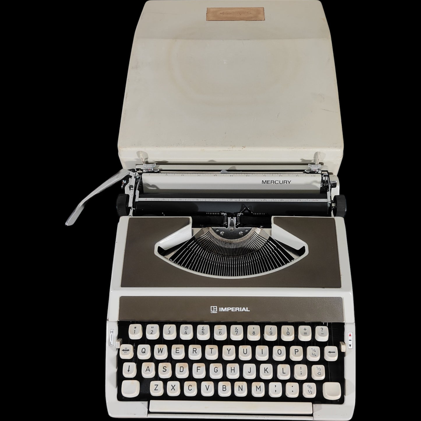 Image of Imperial Mercury Typewriter. Available from universaltypewritercompany.in