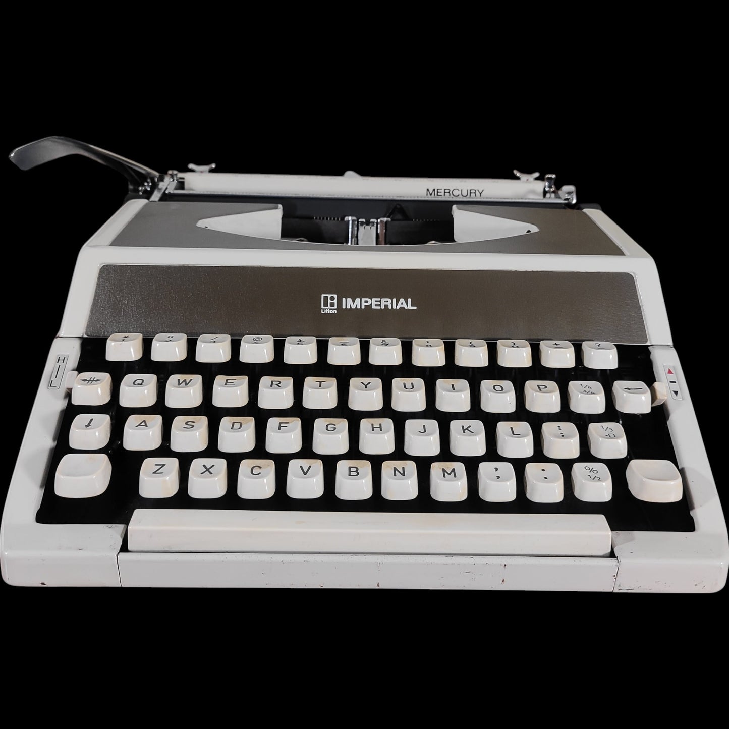 Image of Imperial Mercury Typewriter. Available from universaltypewritercompany.in