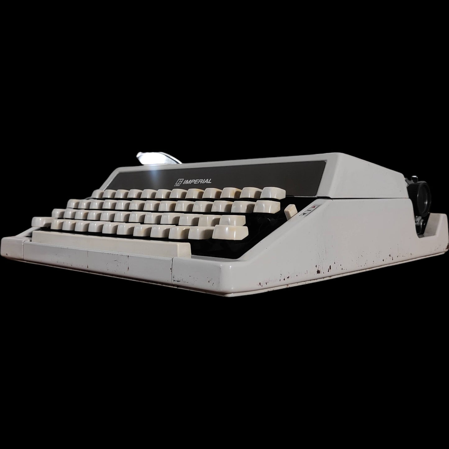 Image of Imperial Mercury Typewriter. Available from universaltypewritercompany.in