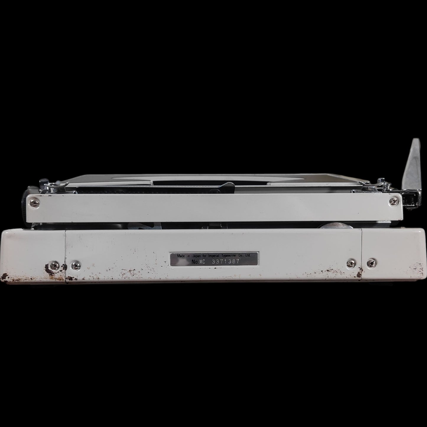 Image of Imperial Mercury Typewriter. Available from universaltypewritercompany.in