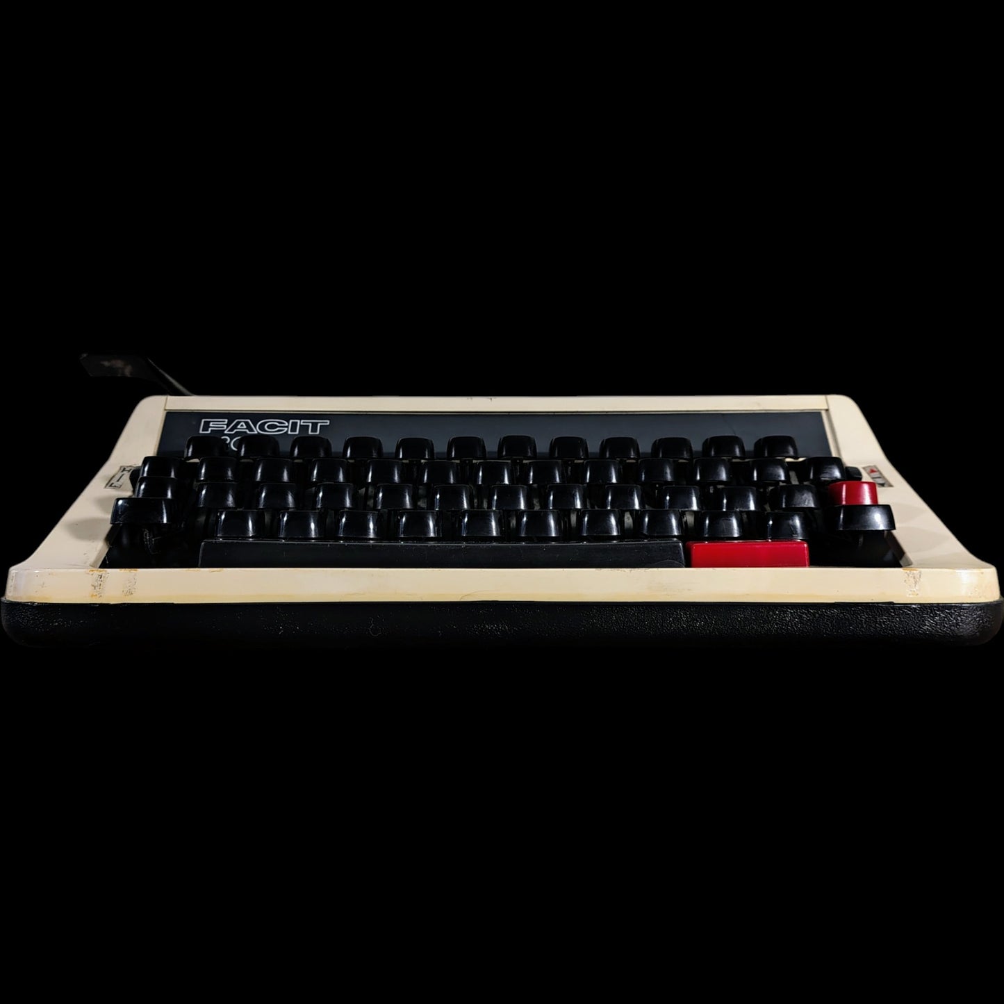 Image of Facit 1630 Typewriter. Available from universaltypewritercompany.in