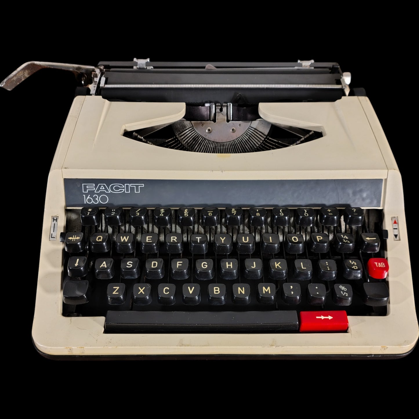 Image of Facit 1630 Typewriter. Available from universaltypewritercompany.in