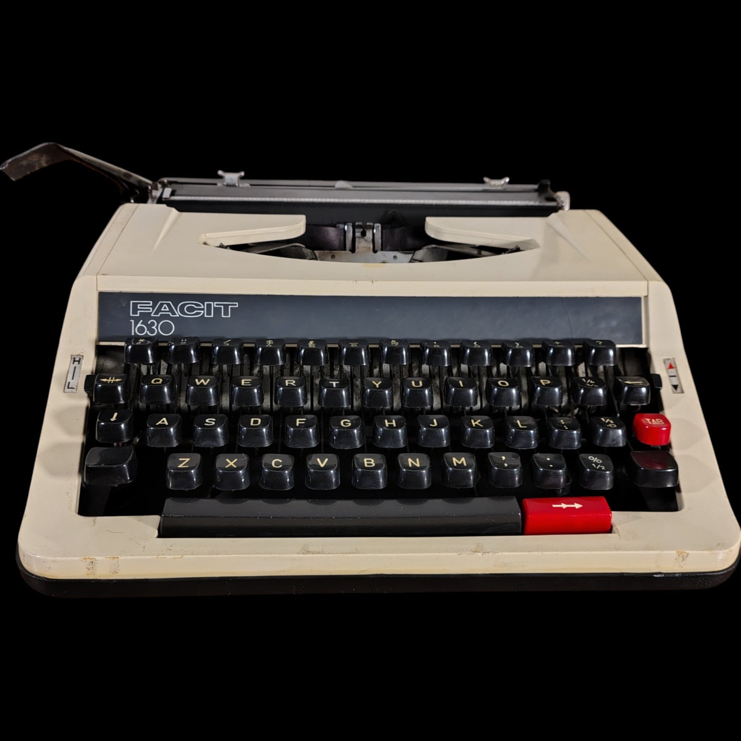 Image of Facit 1630 Typewriter. Available from universaltypewritercompany.in
