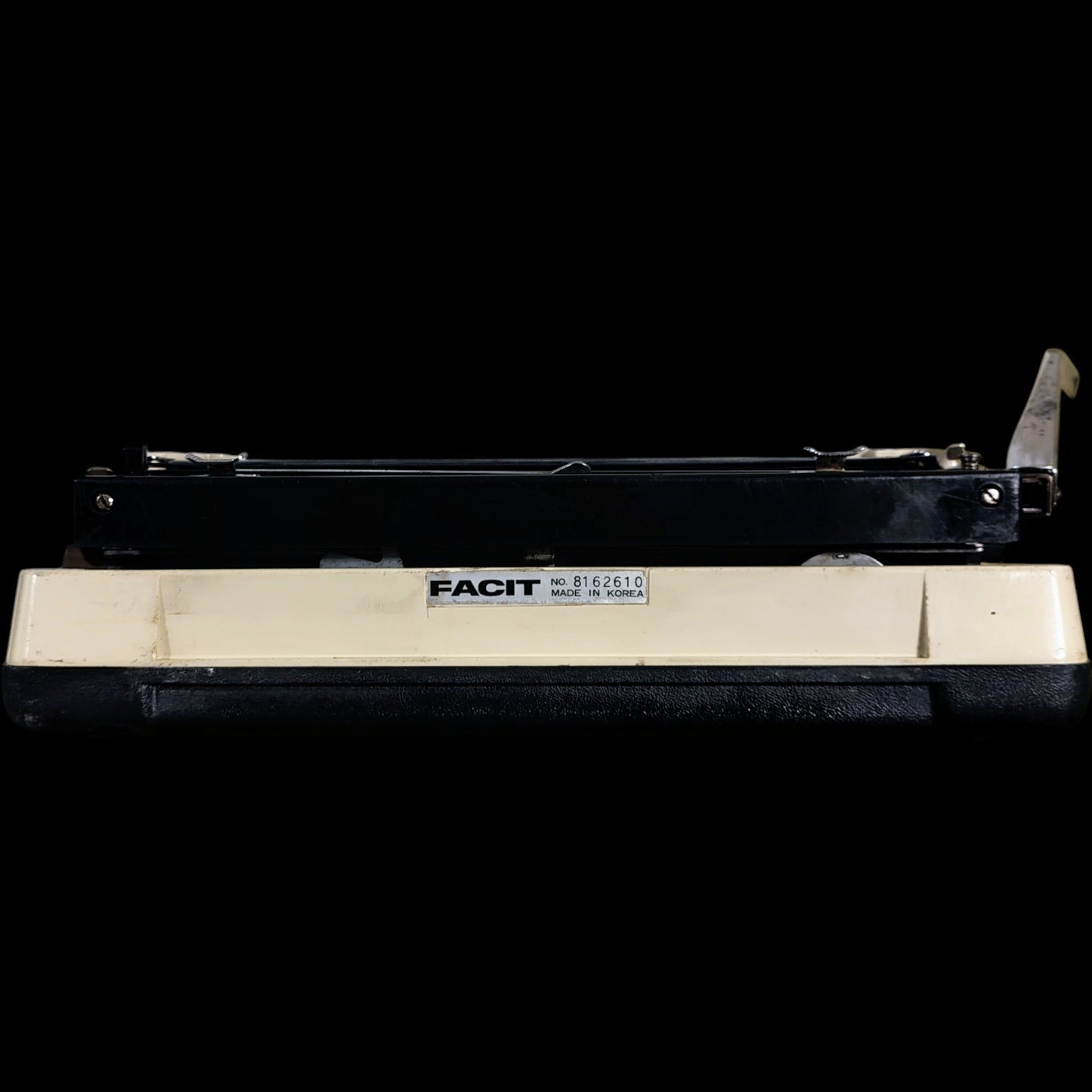 Image of Facit 1630 Typewriter. Available from universaltypewritercompany.in