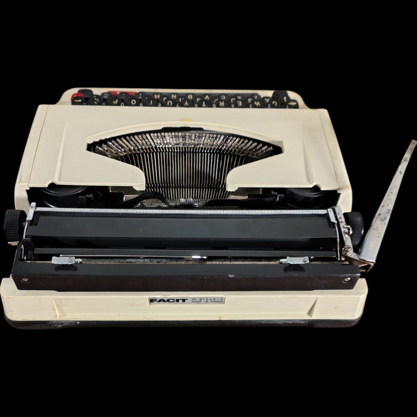 Image of Facit 1630 Typewriter. Available from universaltypewritercompany.in