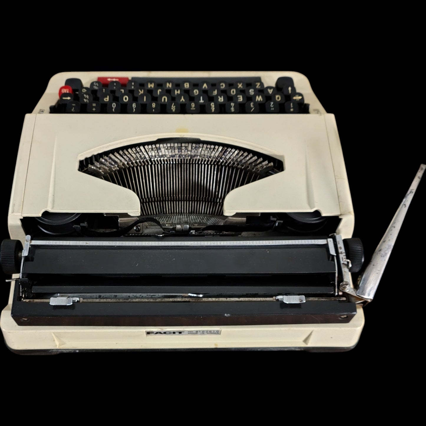 Image of Facit 1630 Typewriter. Available from universaltypewritercompany.in