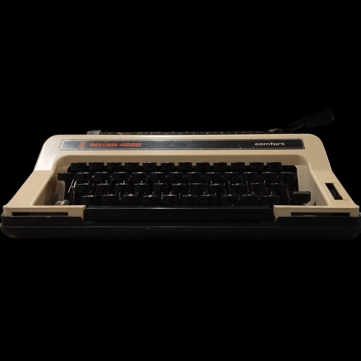 Image of Rover 4000 Comfort Urdu Arabic Typewriter. Available from universaltypewritercompany.in