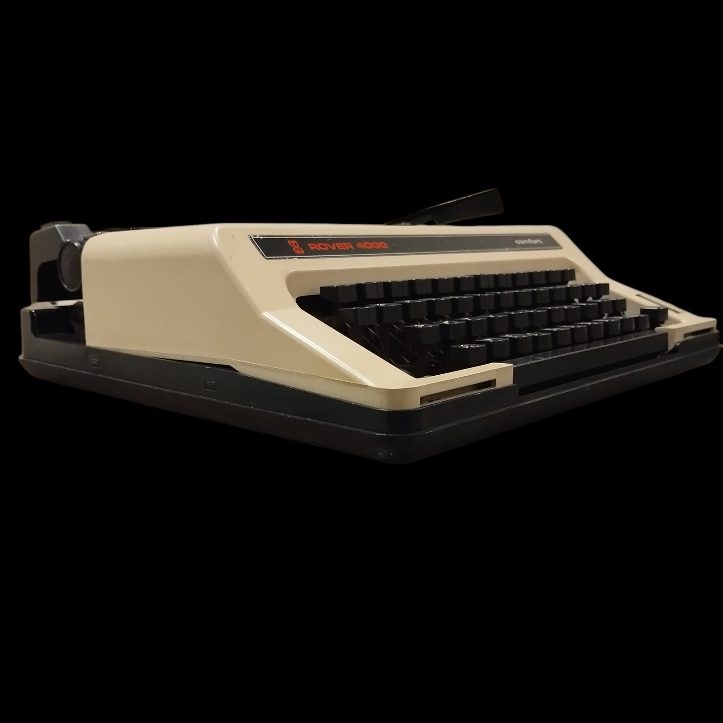 Image of Rover 4000 Comfort Urdu Arabic Typewriter. Available from universaltypewritercompany.in