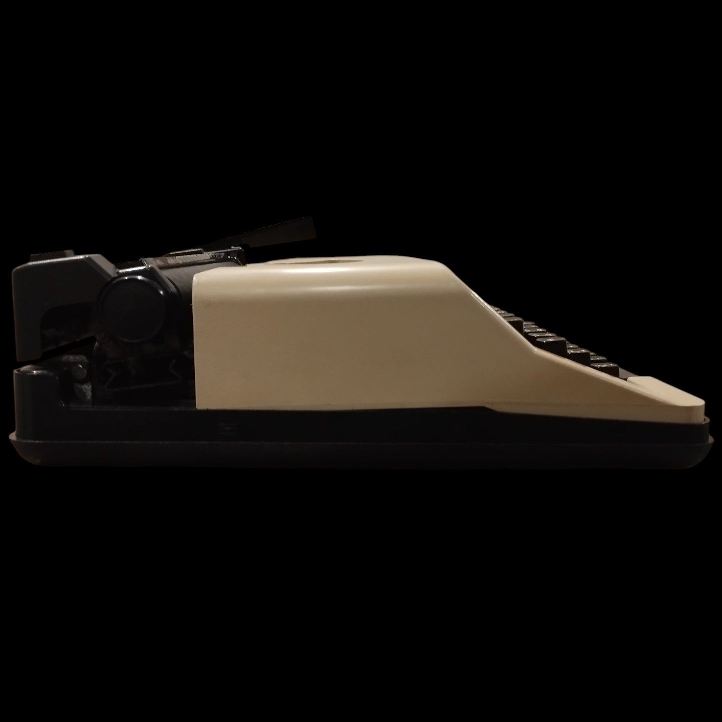Image of Rover 4000 Comfort Urdu Arabic Typewriter. Available from universaltypewritercompany.in