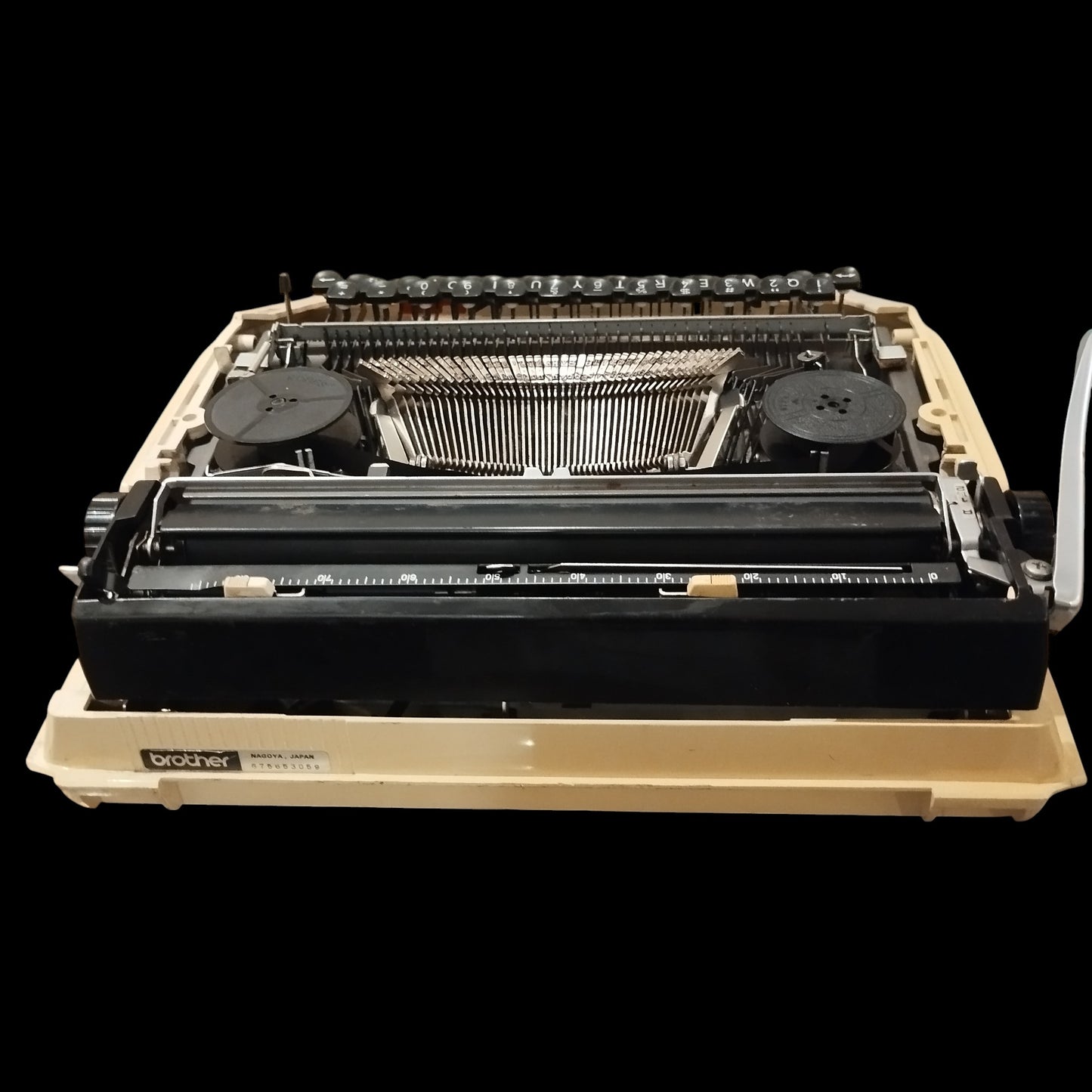 Image of Brother 750TR Typewriter. Available from universaltypewritercompany.in