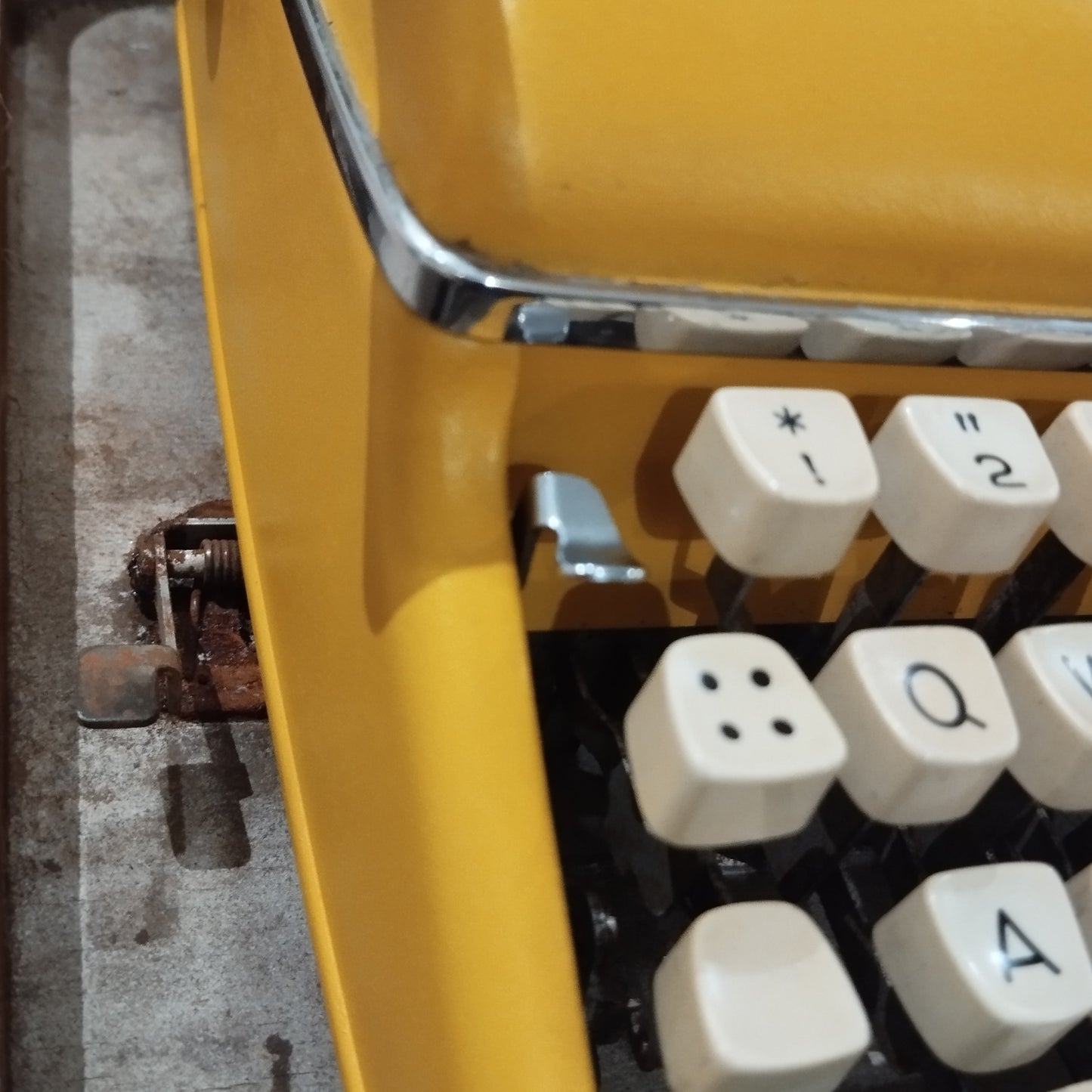 Image of Olympia Monica Typewriter. Available from universaltypewritercompany.in