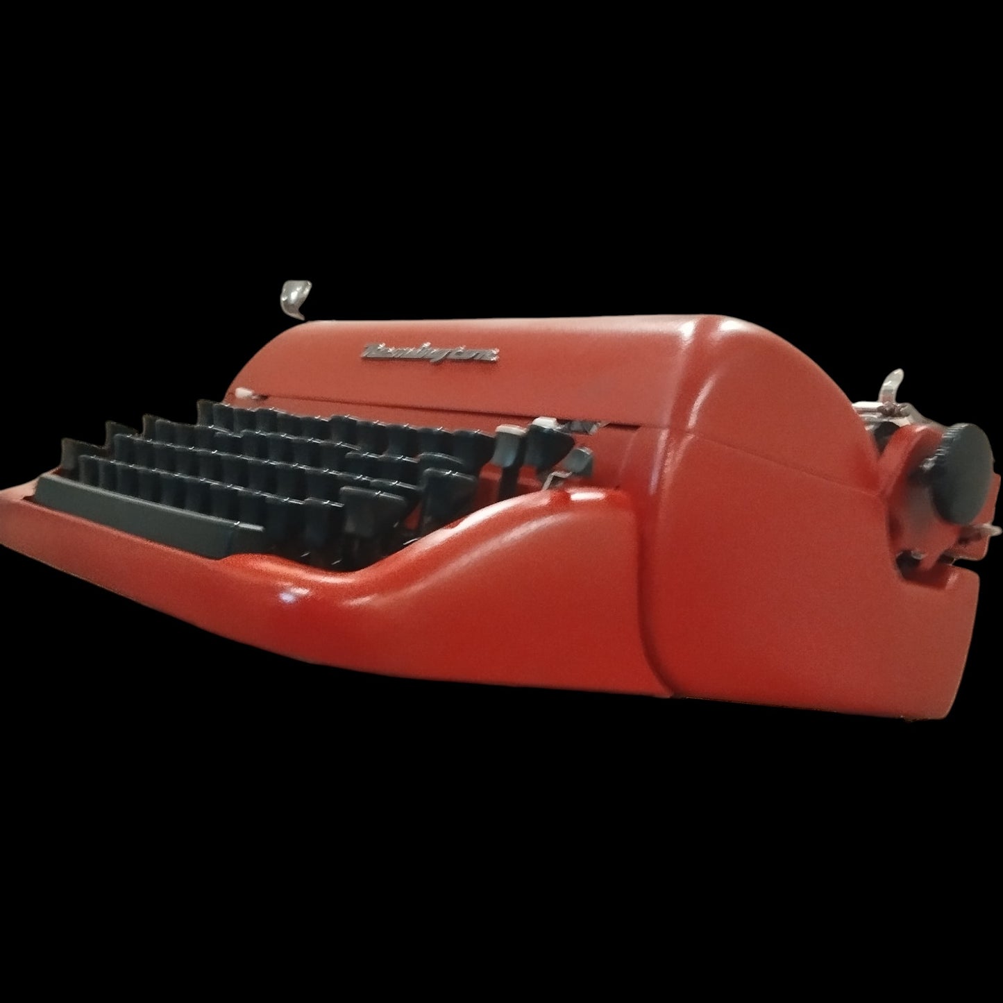 Image of Remington Personal Portable Typewriter. Available from universaltypewritercompany.in