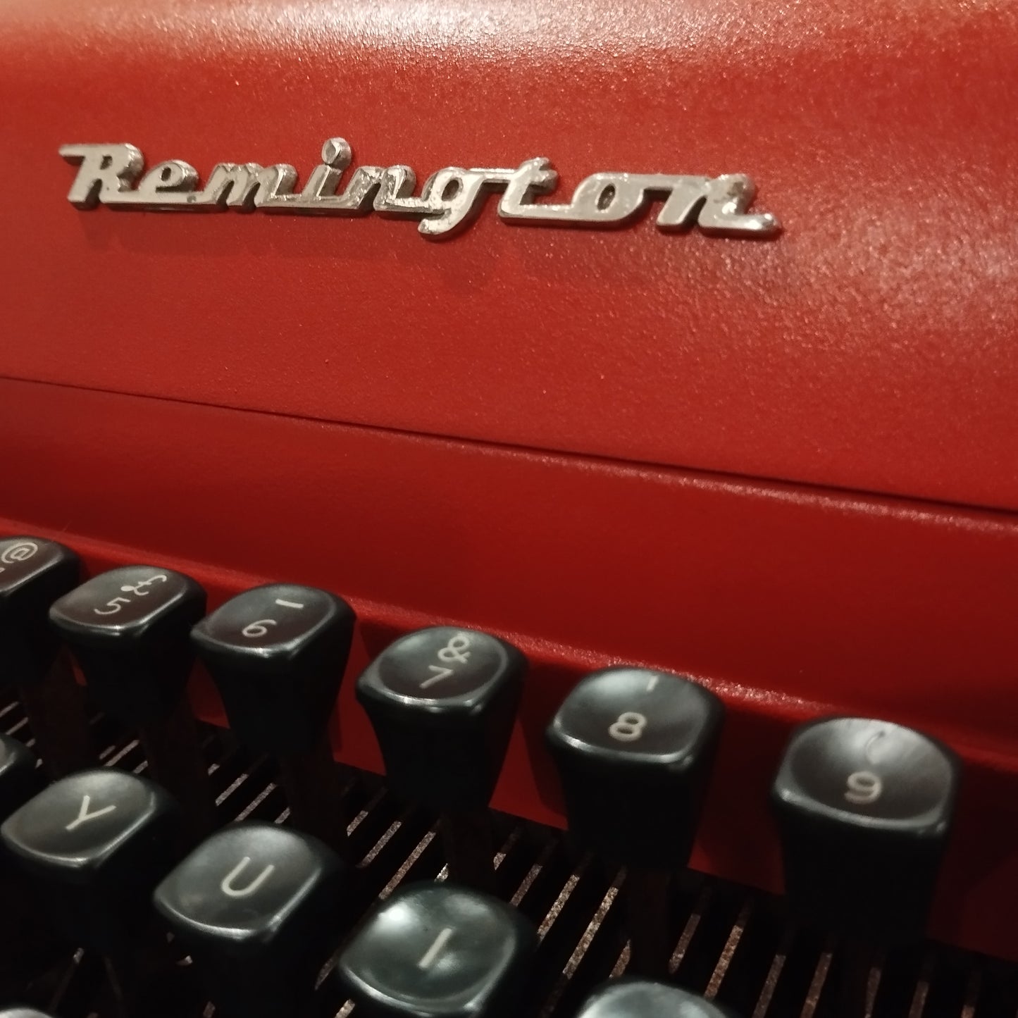 Image of Remington Personal Portable Typewriter. Available from universaltypewritercompany.in