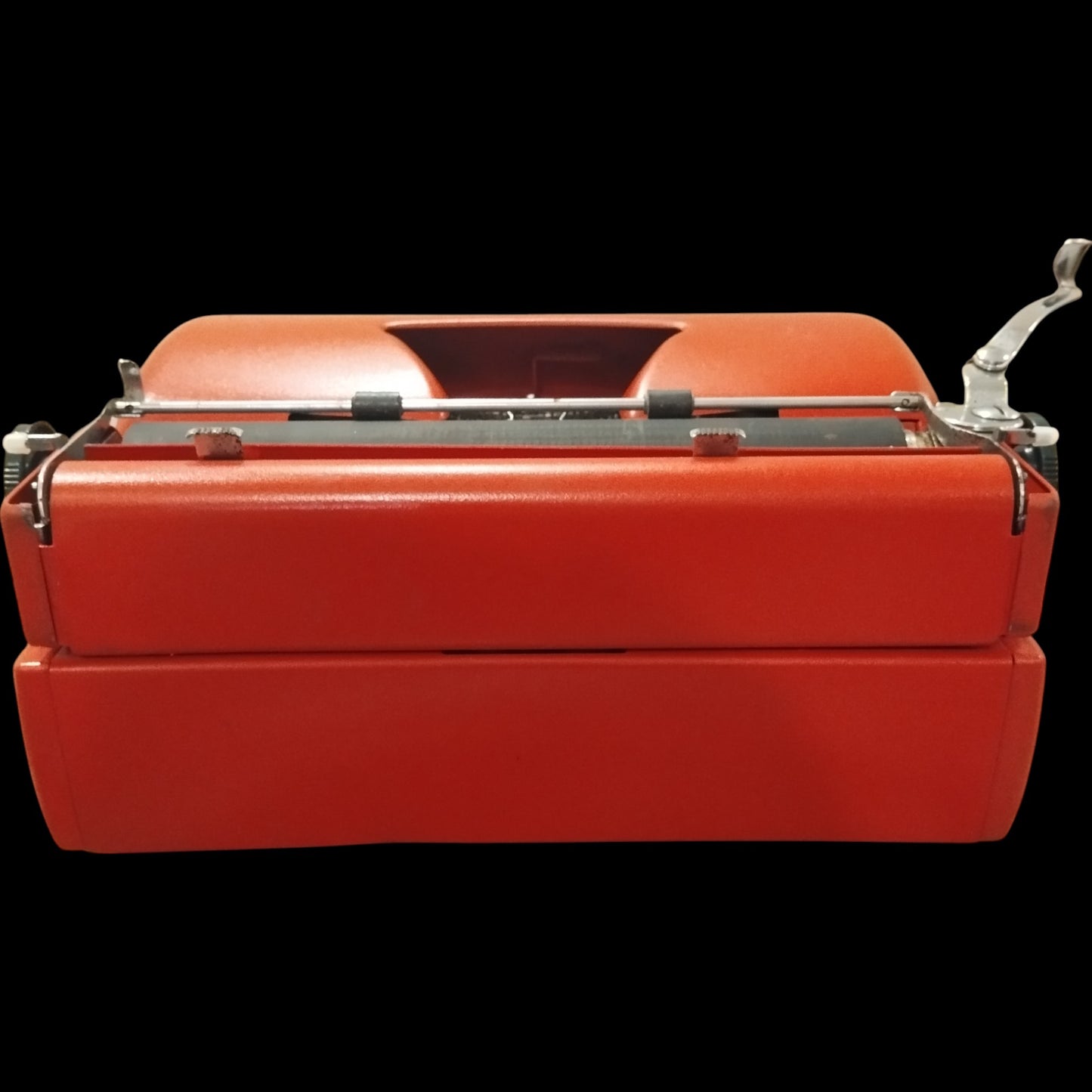 Image of Remington Personal Portable Typewriter. Available from universaltypewritercompany.in