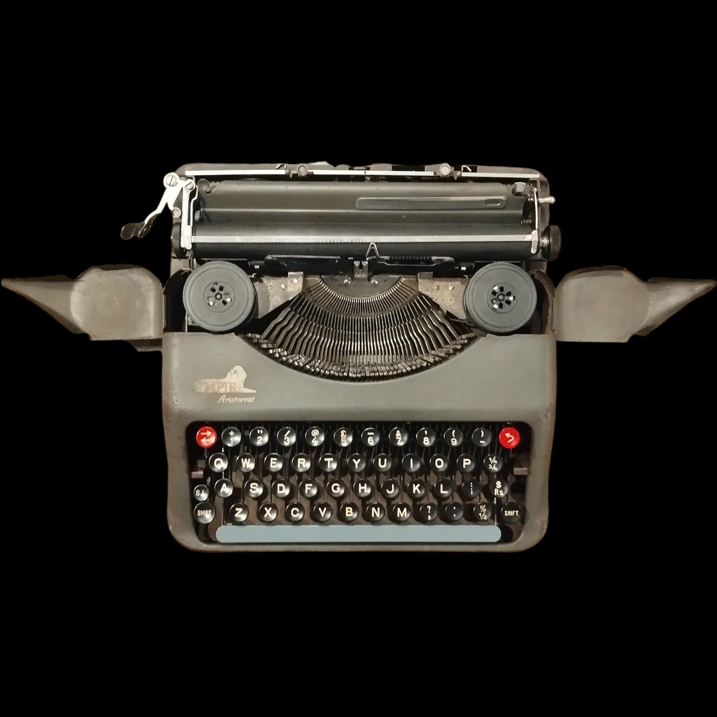 Image of Empire Aristocrat Typewriter. Available from universaltypewritercompany.in