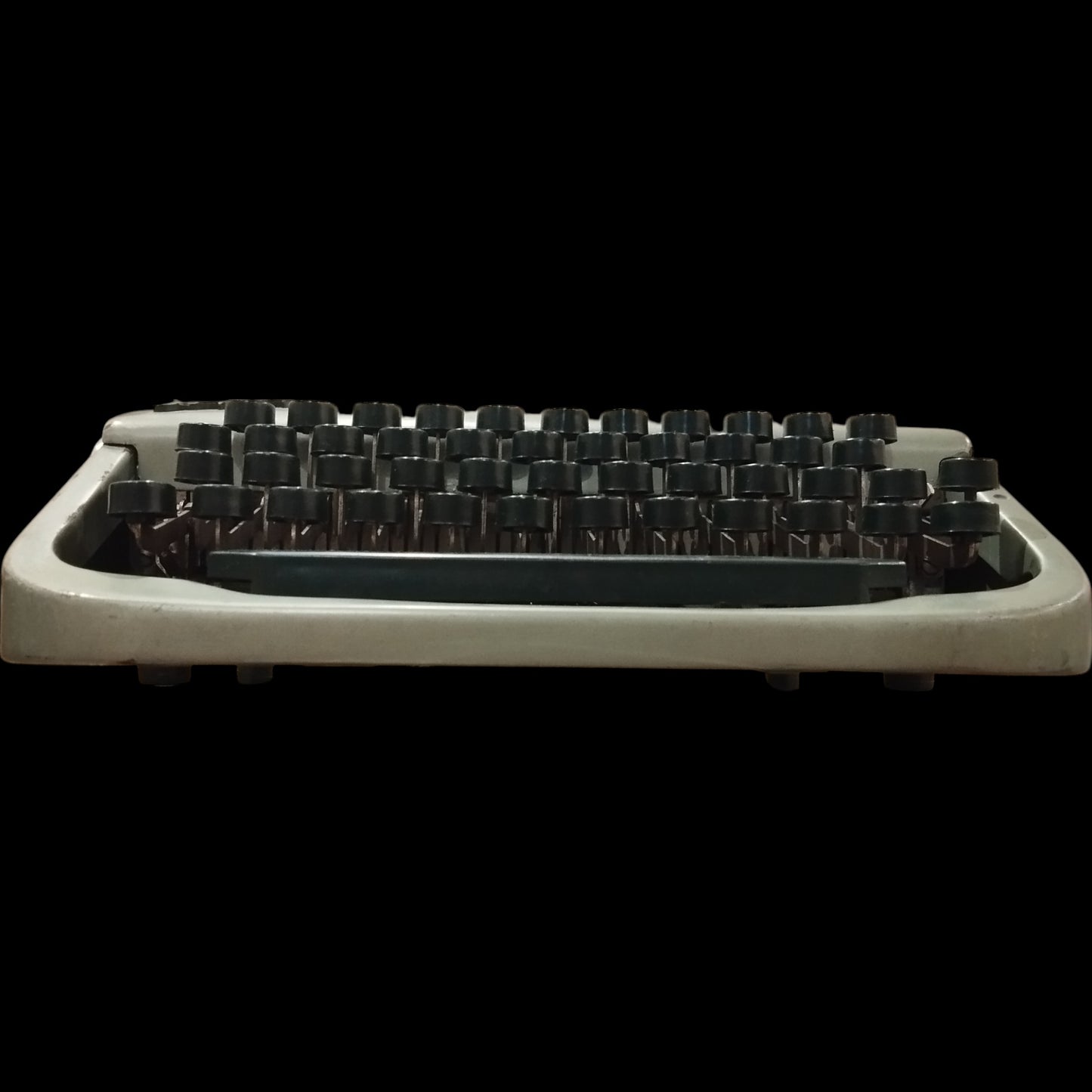 Image of Jaykay Typewriter. Available from universaltypewritercompany.in
