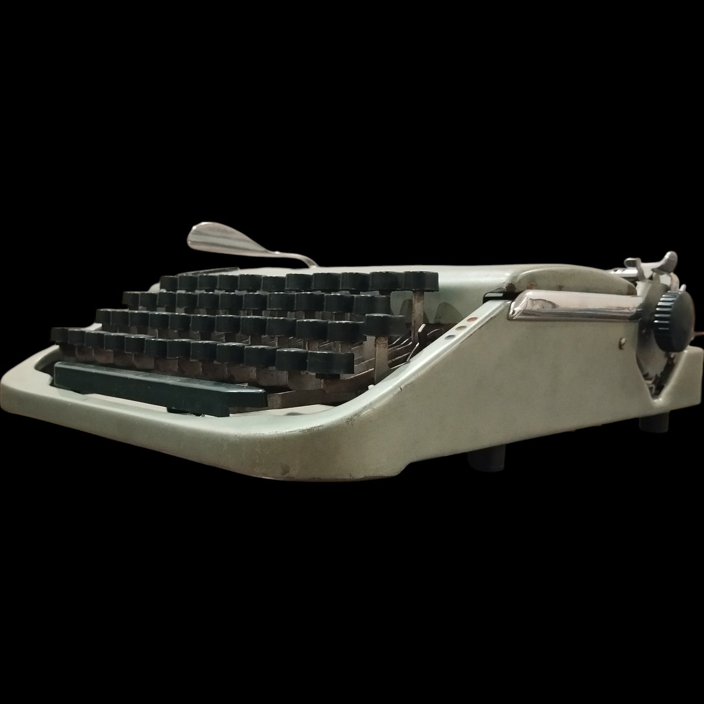 Image of Jaykay Typewriter. Available from universaltypewritercompany.in
