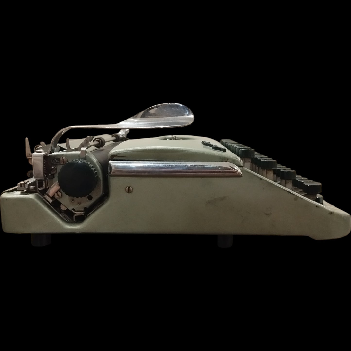 Image of Jaykay Typewriter. Available from universaltypewritercompany.in
