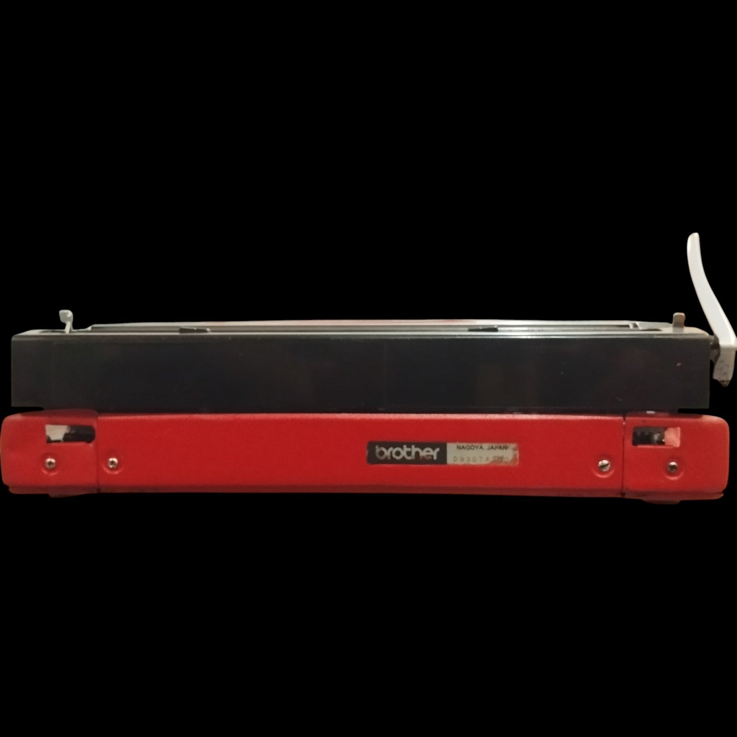 Image of Brother Deluxe 250TR Typewriter. Available from universaltypewritercompany.in