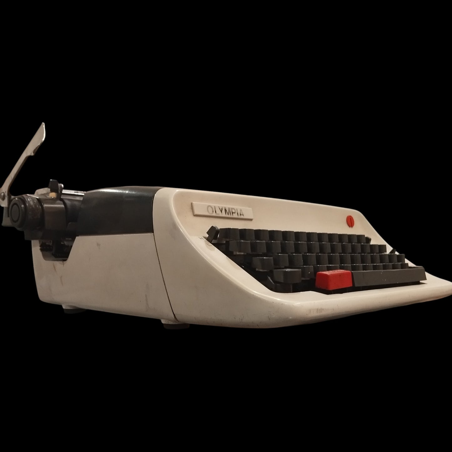 Image of Olympia - 12 inch Roller Landscape Mode - Typewriter. Available from universaltypewritercompany.in