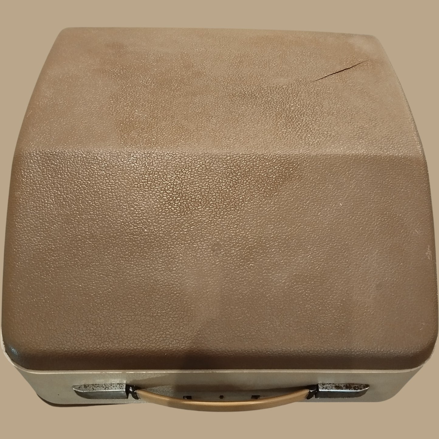 Image of Triumph Gabriele 2 Typewriter. Available from universaltypewritercompany.in