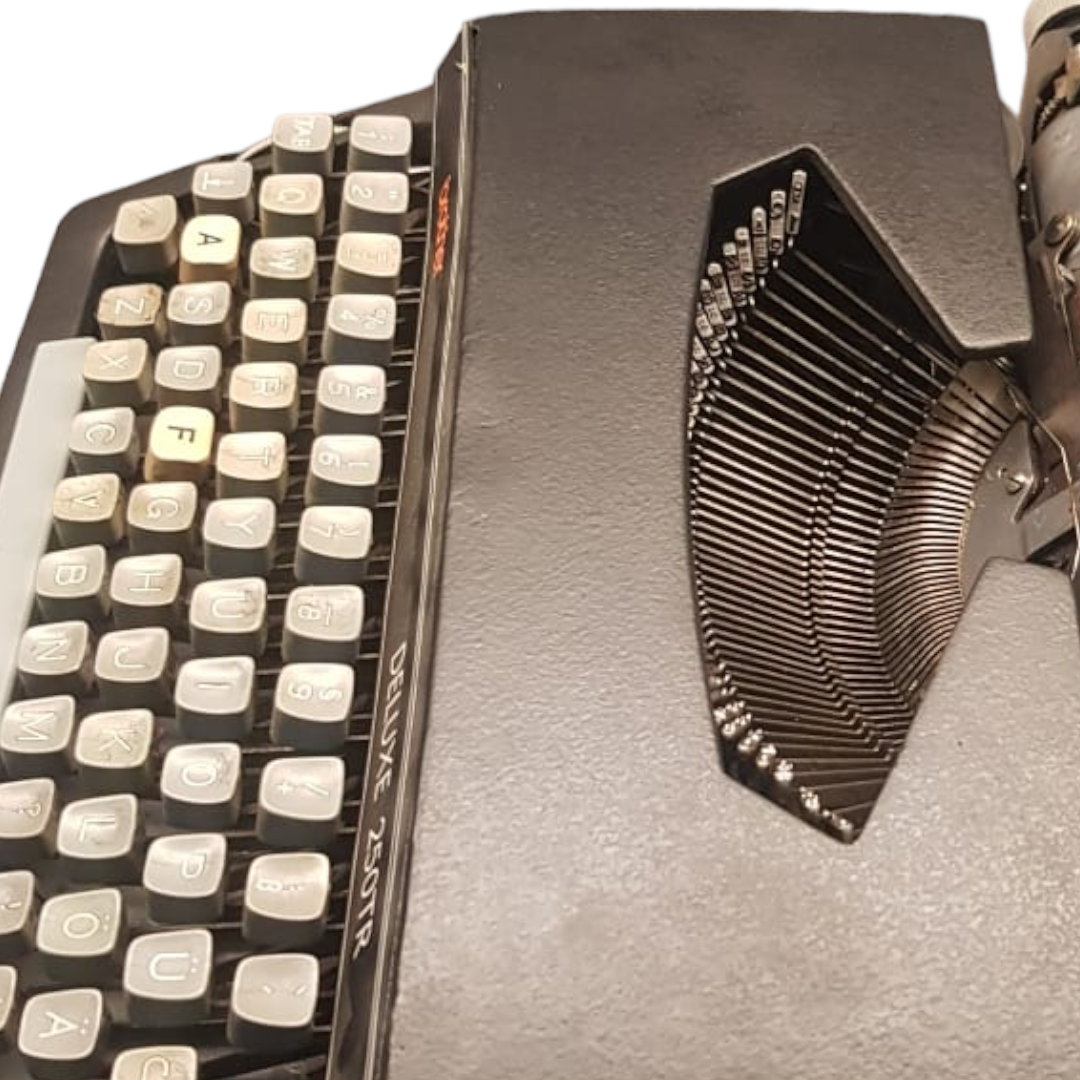 Image of Brother Deluxe 250 TR Typewriter. Available from universaltypewritercompany.in