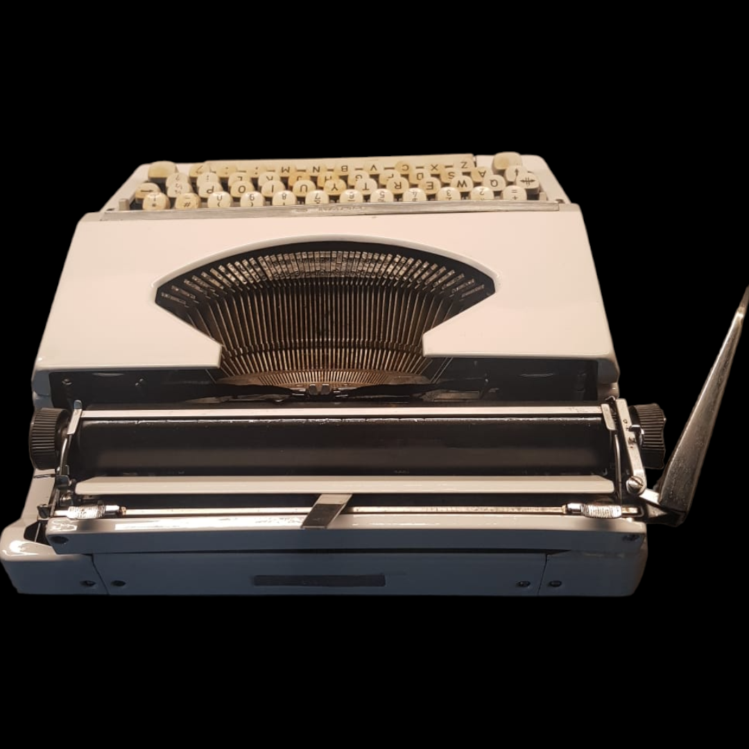 Image of Royal Typewriter Typewriter from universaltypewritercompany.in