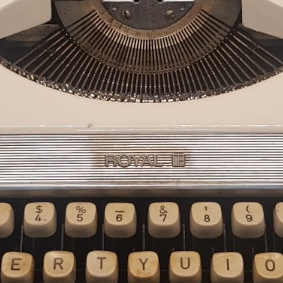 Image of Royal Typewriter Typewriter from universaltypewritercompany.in