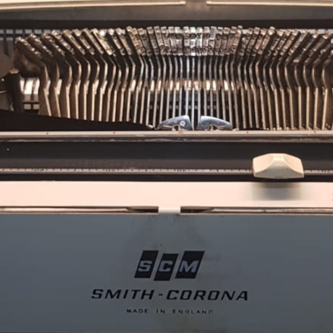 Image of SCM Smith Corona Calypso Typewriter from universaltypewritercompany.in