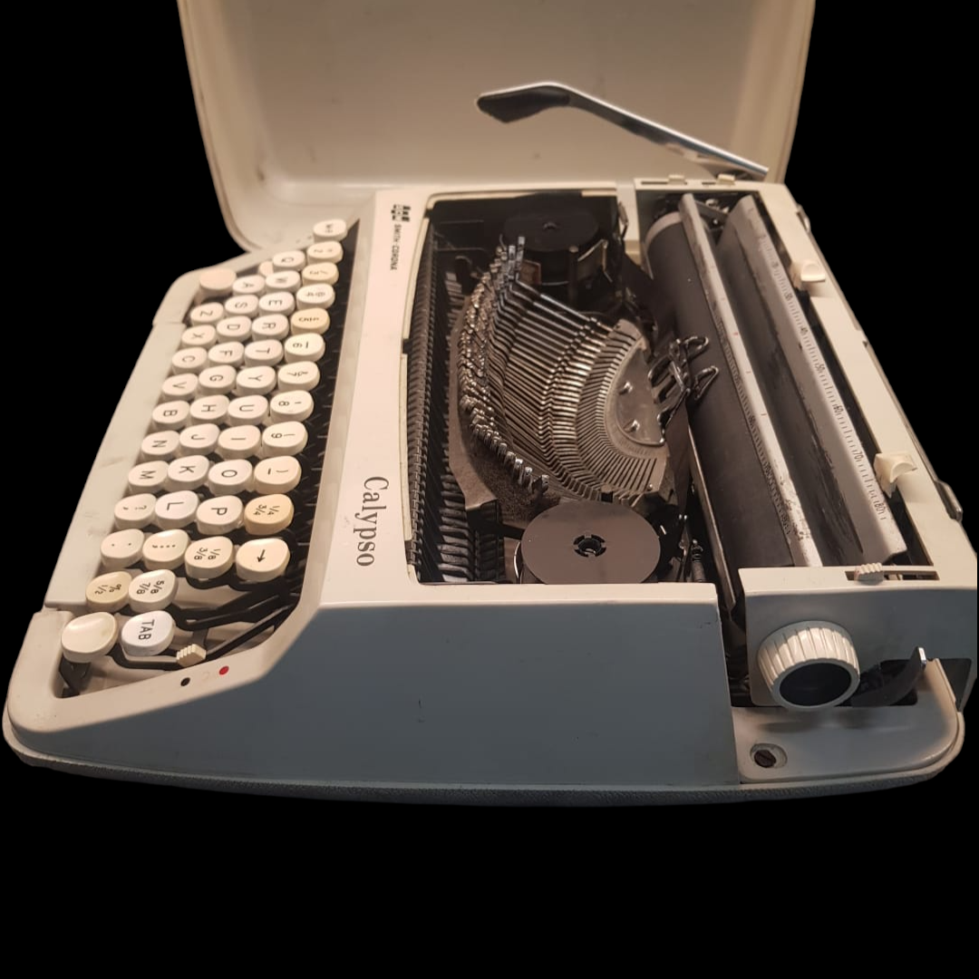Image of SCM Smith Corona Calypso Typewriter from universaltypewritercompany.in
