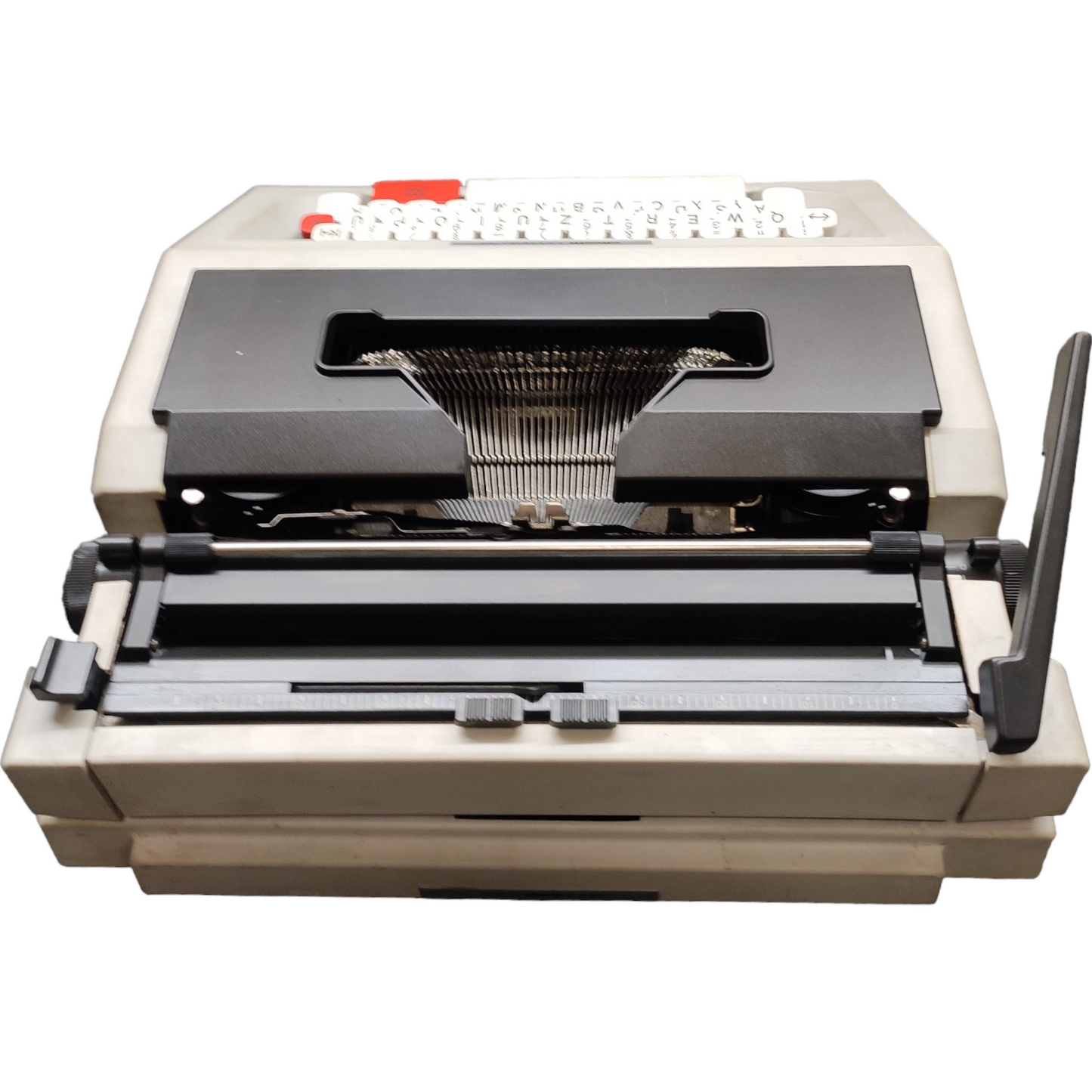 Image of Olivetti Lettera 42 Typewriter with original fibre cover. Available from universaltypewritercompany.in